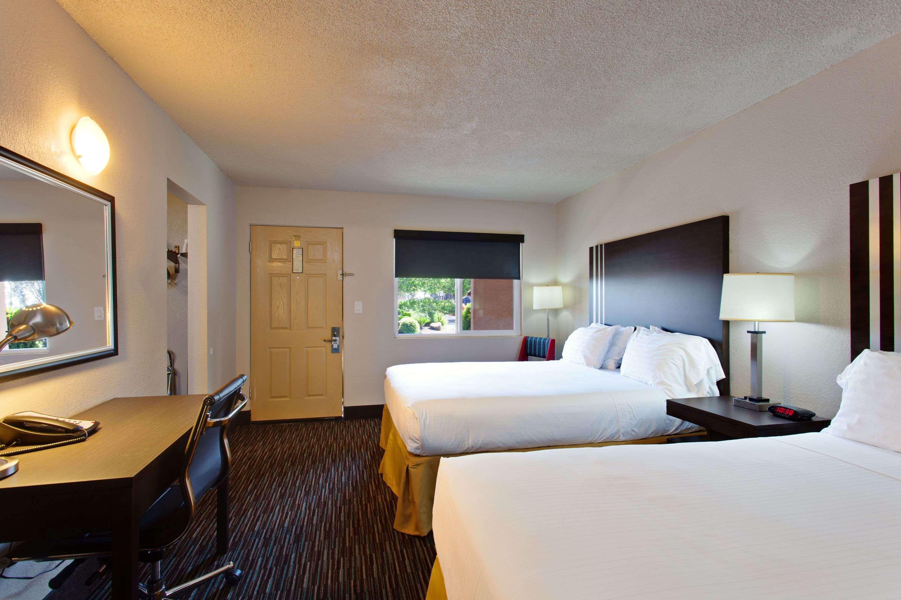 Days Inn By Wyndham Chowchilla Gateway To Yosemite Extérieur photo