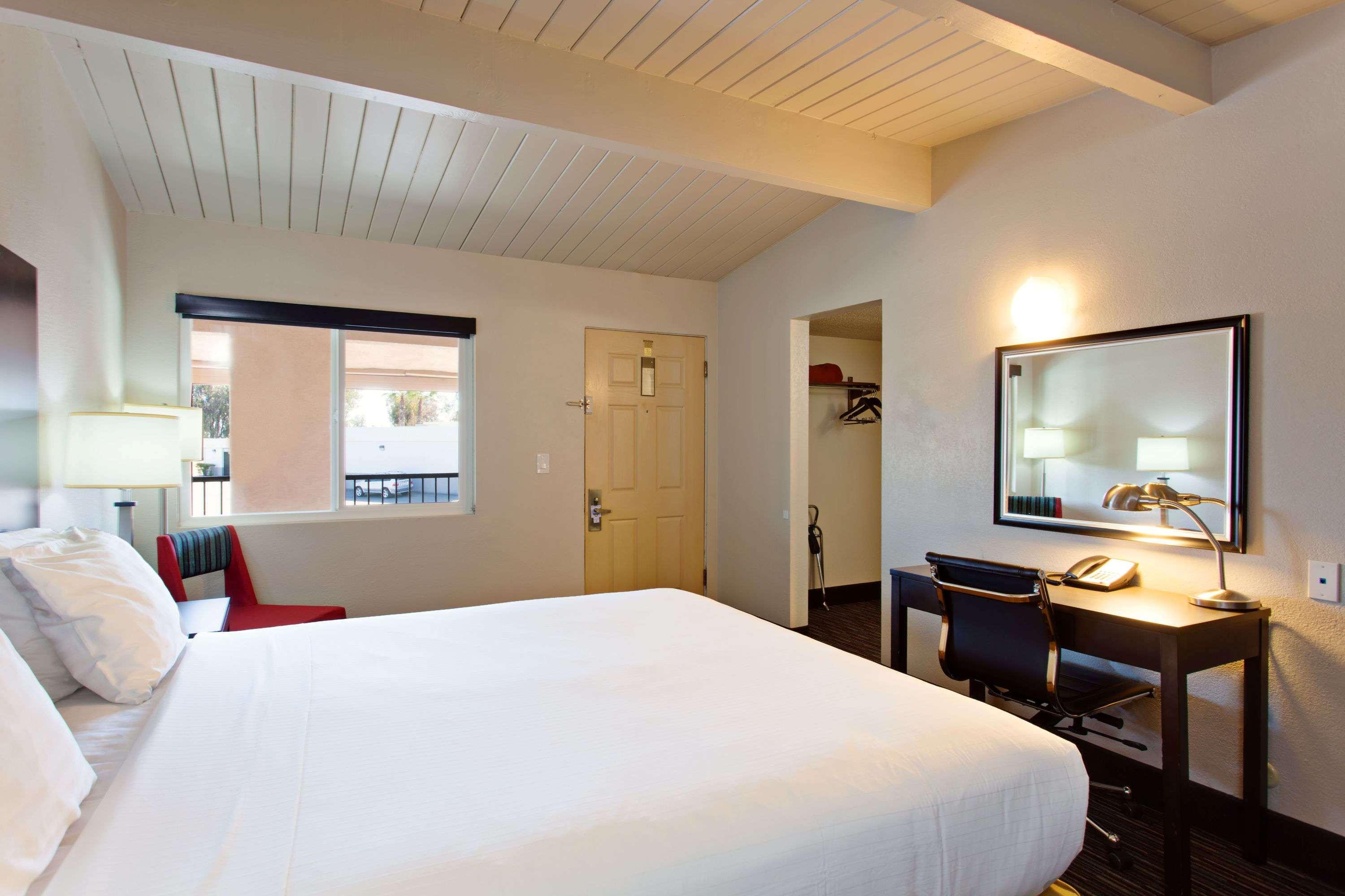 Days Inn By Wyndham Chowchilla Gateway To Yosemite Extérieur photo