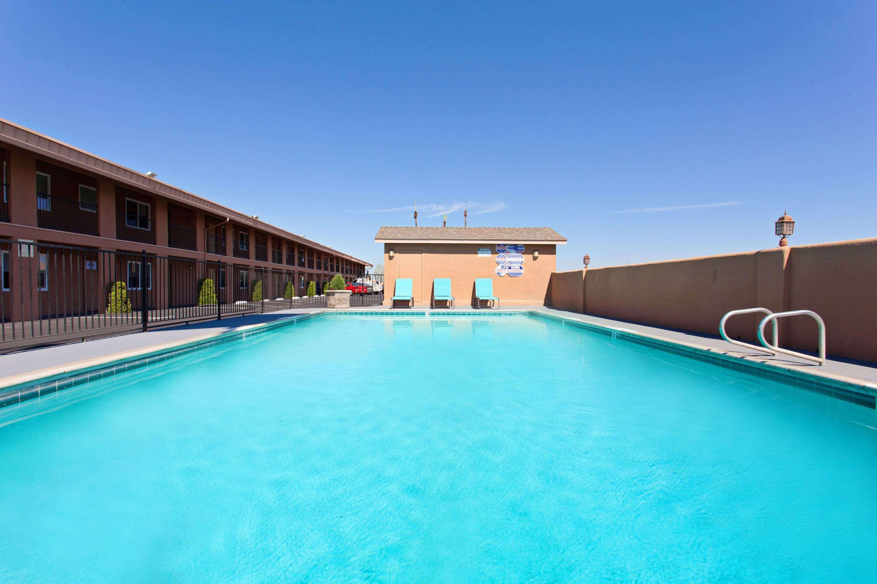 Days Inn By Wyndham Chowchilla Gateway To Yosemite Extérieur photo